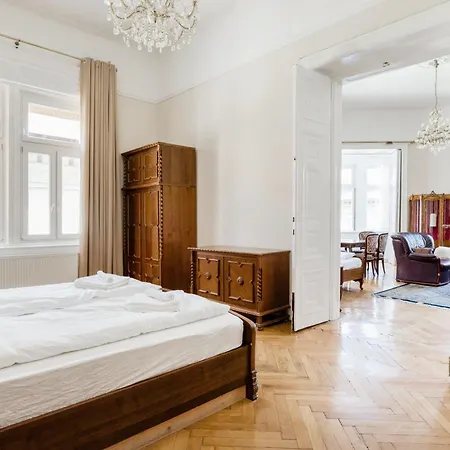 Vintage Build 2 Bedroom 2 Bathroom * Budapeşte