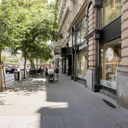 Vintage Build 2 Bedroom 2 Bathroom * Budapest